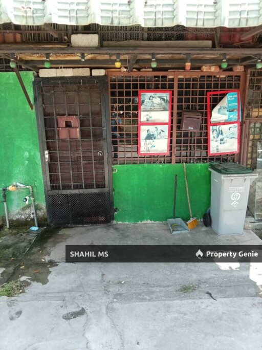 sp0145 || MUAR JOHOR || TAMAN SERI TEMENGGONG || RUMAH TERES DUA TINGKAT || FREEHOLD || BUMI LOT || RM220,000 ||