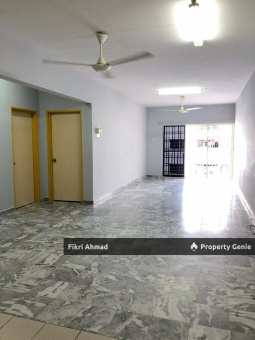 FOR RENT: Kemensah Villa Condominium Taman Melawati