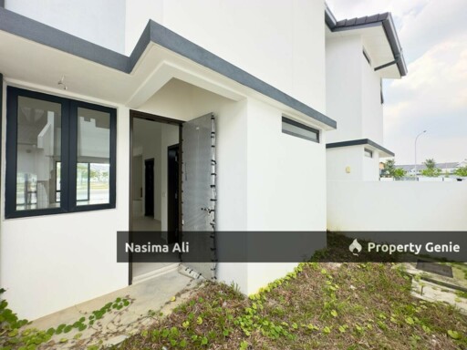 Open Facing Double Storey Bandar Bukit Raja Nadira Klang