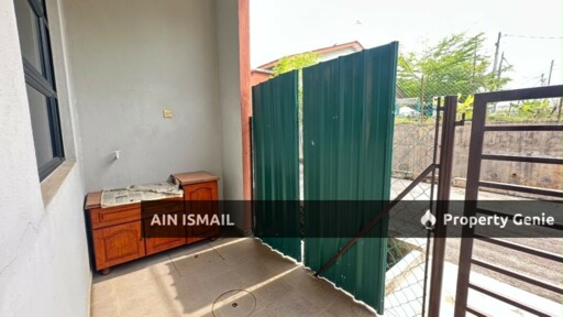 CORNER LOT TERES SETINGKAT KG PADANG PERDANA, KUANTAN