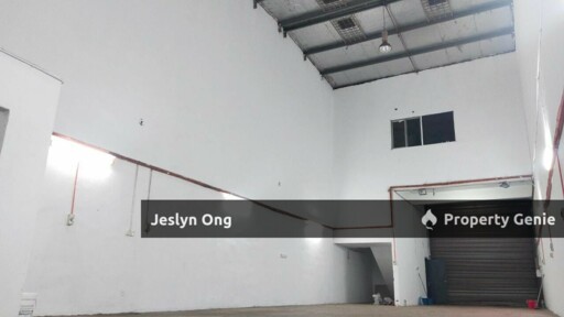 1.5 Storey Terrace Factory at Mount Austin for Rent