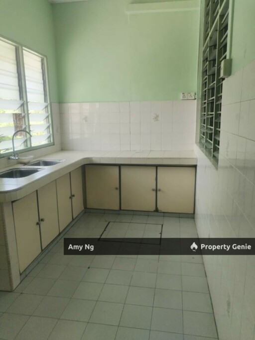 Single Storey Ipoh Garden Freehold For Sale