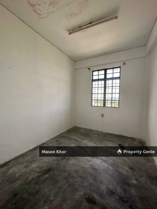 BAYAN PERMAI APARTMENT TOP FLOOR 915sf BARE UNIT BAYAN LEPAS