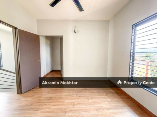 Freehold & Non Bumi Lot | 3 Storey Terrace Bayan Parkhomes, Batang Kali