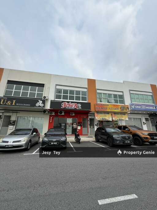 Skudai - 1st Floor Shop For Rent