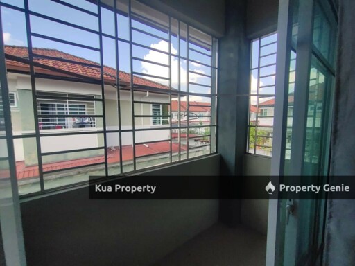 Double Storey Terrace Corner House at Uni Garden, Samarahan