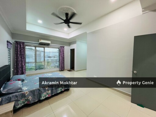 IFRERHOLD, CORNER UNIT & FULLY FIRNISHED | 3 Storey Terrace Taman Universiti, Bangi