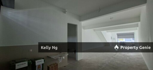 2 Sty Deluxe Design Shop Lot At Bandar Rimbayu U2 Uptown Square Telok Panglima  For Rent