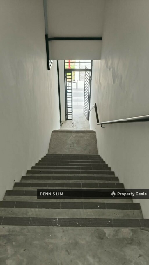 Bandar Tasik Puteri 2 Storey Shop Lot For Rent