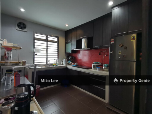 ✨🏡 Double Storey Terrace @ Mount Austin 双层排屋出售！ ✨