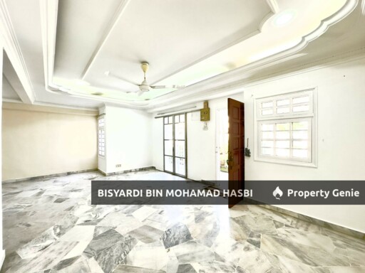 RENOVATED & FRESHLY PAINTED, Double Storey USJ 9 Subang Jaya .