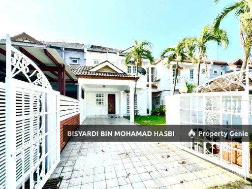 RENOVATED & FRESHLY PAINTED, Double Storey USJ 9 Subang Jaya .