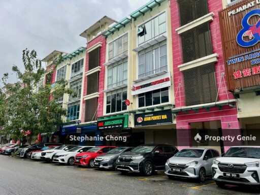 🔥 For Sale: Setia Alam, Taipan 2, 4-Storey Shop Office with Lift, Extra Large Endlot 🔥