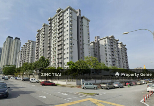 Jalil Damai Apartment🔥Save RM 138,900🔥Just opposite SJK(C) Lai Meng🔥4 mins drive to LRT Awan Besar Station🔥5 mins drive to Pavilion Bukit Jalil