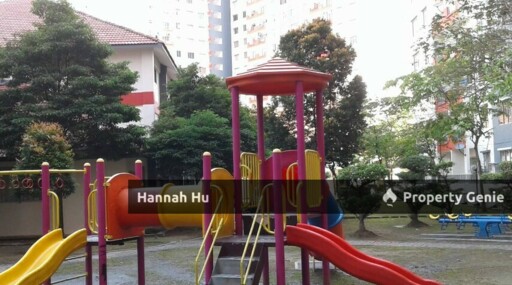 Vista Pinggirian Apt Seri Kembangan BMV RM98k