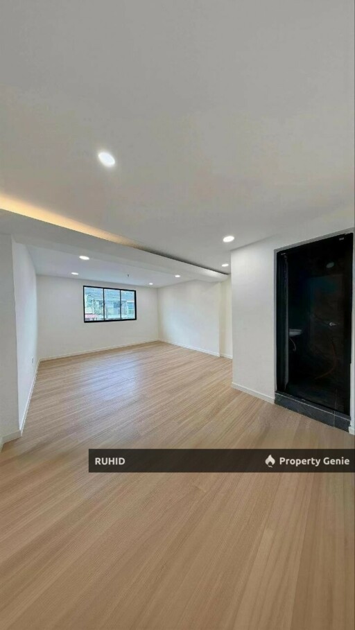 Renovated Freehold Double Storey House in Taman Desa Cemerlang