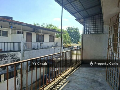 Lahat / Pengkalan Ipoh Two Storey Shoplot For Sale, Facing Main Road, Good Condition, Repaint