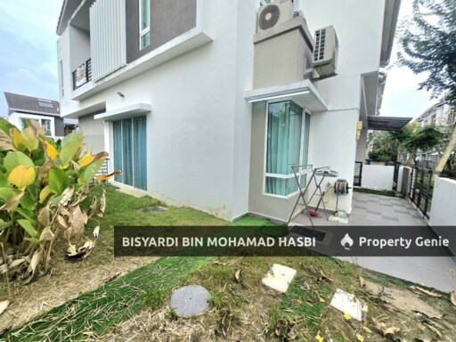Corner Lot Renovated 3 Storey Terrace Superlink Tiara South, Setia Eco Hill, Semenyih.