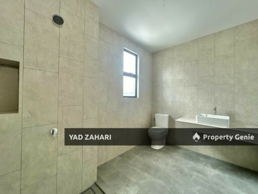 Balcony with View & Semi Furnished @ Lambaian Dua Residence, Kajang