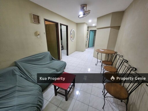 Third Floor Shophouse/Apartment For Rent Located at MJC, Batu Kawa