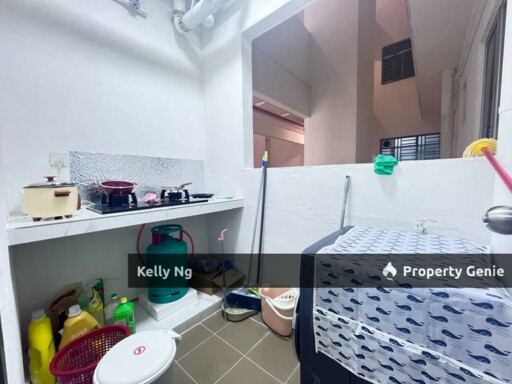 Adenia Apartment Corner Renovated Unit At Bandar Parklands Klang For Sale