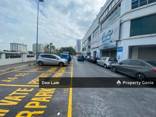 OUG Taman Gembira Old Klang Road 3sty Corner Shop lot for sale !!