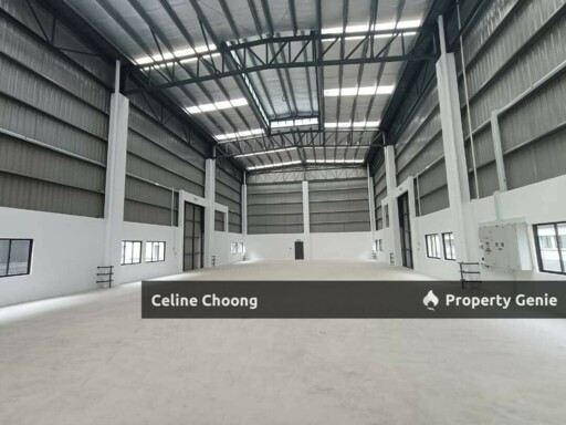 Bukit Raja 2 i8 semi detached factory for rent C071