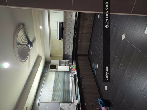 DOUBLE STOREY SEMI D CORNER SPACIOUS HOUSE FOR SALE