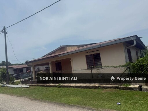 CORNER LOT SETINGKAT  PERMATANG BADAK BARU, KUANTAN UNTUK DIJUAL (RENOVATED)
