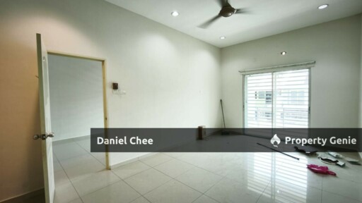 Botani Double Storey Terrace House For Rent