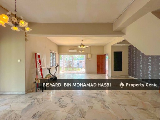 FACING OPEN 2 STOREY CORNER LOT, JALAN PALADIUM, SEKSYEN 7 SHAH ALAM .