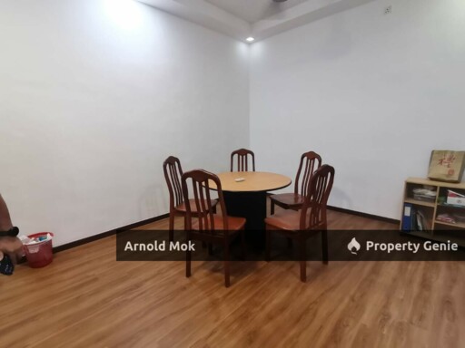 2 Storey Terrace House @ Lakeside Residency Bandar Seri Alam for Rent