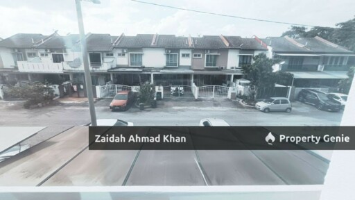 Hill Park 1 DOUBLE STOREY HOUSE FOR SALE RENOVATED KITCHEN CABINET FREEHOLD
