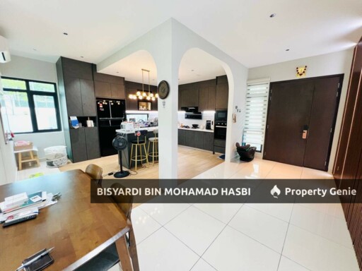 CORNER LOT FULLY FURNISHED & FULLY RENOVATED,  2 Storey Terrace One Park Taman Semenyih Idaman, Semenyih.