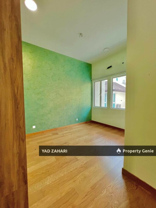 Kemuning Residence, Shah Alam | Bungalow 6 Bedrooms | RM1.35M - Partly Furnished and Nearby Surau