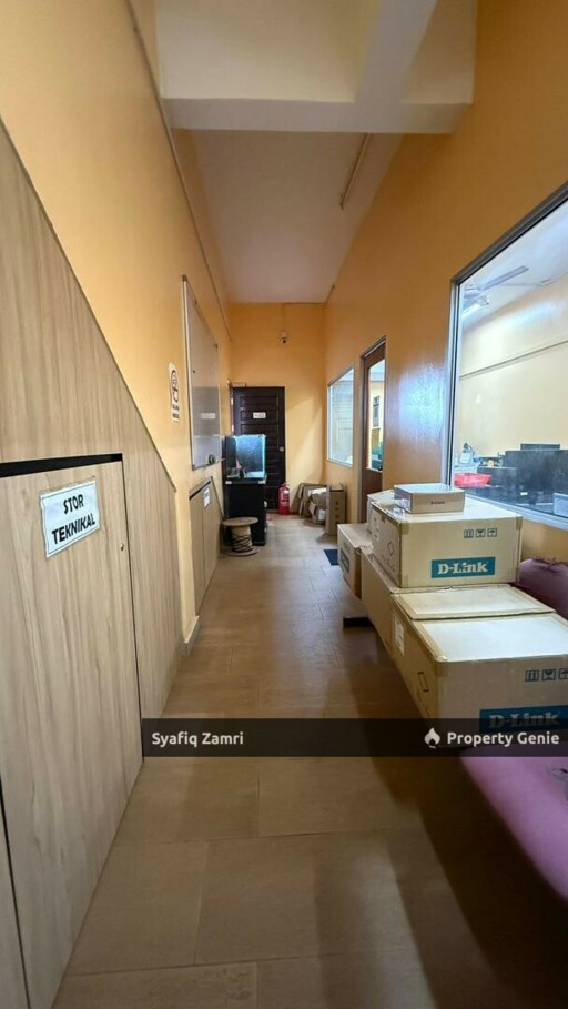 SHOPLOT 2 TINGKAT KEMUNTING, SEBELAH LYC KEMUNTING, KUANTAN