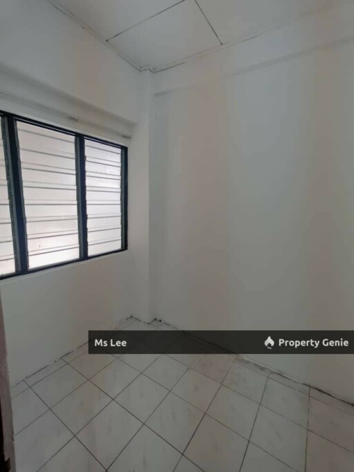 Taman Bunga Negara @ Seksyen 27 , Shah Alam-Blok 29 Tingkat 8-Ready 30/11 or 15/12