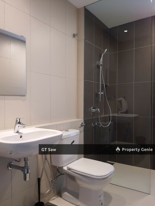 2 Bedroom Fully Furnished, Short Walk to Ikea & MRT