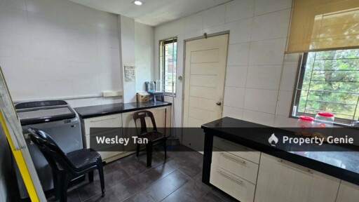 Fully Furnished & Fitted 2 Storey Semi D 40x103 Large 5 Rooms For Rent