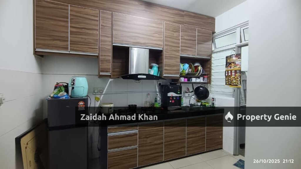 DWIPUTRA RESIDENCES PUTRAJAYA LEVEL 8 Freehold With 2 Parking Nearby Alamanda Partially Furnished. By SP setia