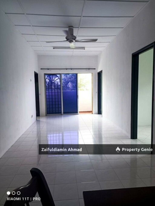 Convenient Living: Pangsapuri Putra Indah Near MRT & Amenities