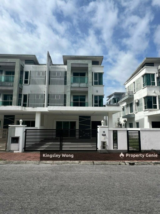 Ridgewood Taman Bercham Permai Freehold Semi D Gated and Guarded Low Density For Sale