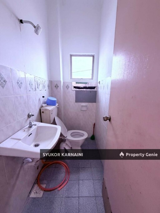 DOUBLE STOREY TAMAN SERI HANECO SEMENYIH