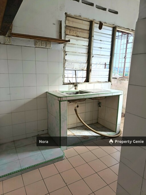 🏡 [UNTUK DIJUAL] APARTMENT NURI - RM150K NEGO   📍 Bandar Bukit Mahkota, Kajang | Tingkat Atas Sekali