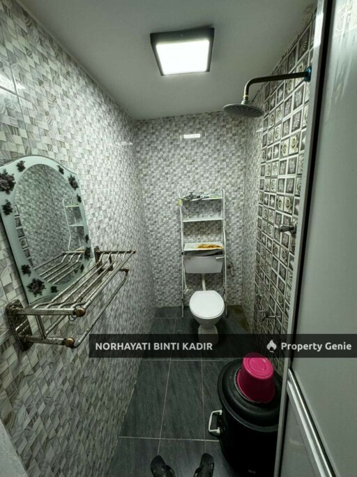 (FULLY RENOVATED) TERES SETINGKAT TAMAN TAS, KUANTAN