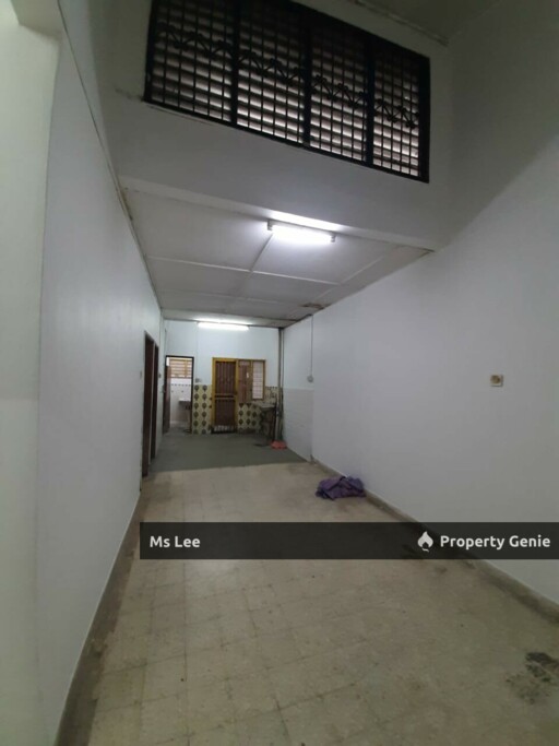 1 storey house - Taman Sri Muda @ Seksyen 25 , Shah Alam - Sale below bank value Rm50k