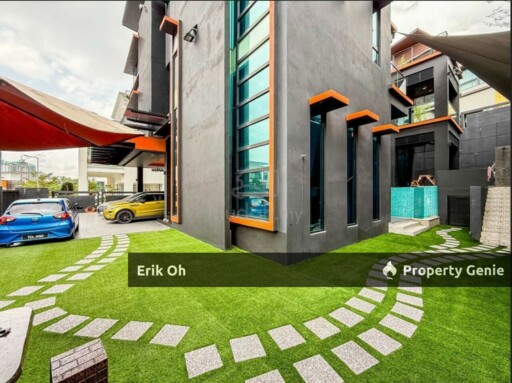 Luxury Bungalow Sering Ukay for Sale 3Storey