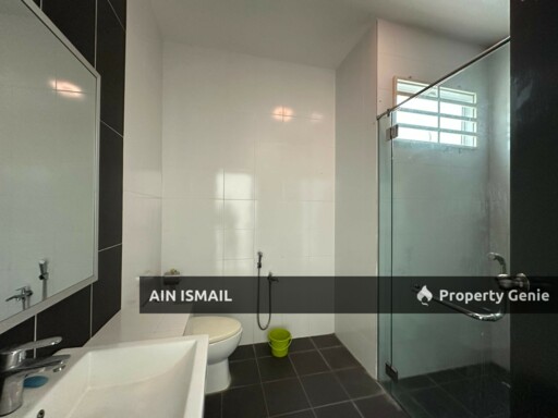 [HOT AREA] SEMI-D 2TINGKAT LAKESIDE P4 KOTASAS, KUANTAN
