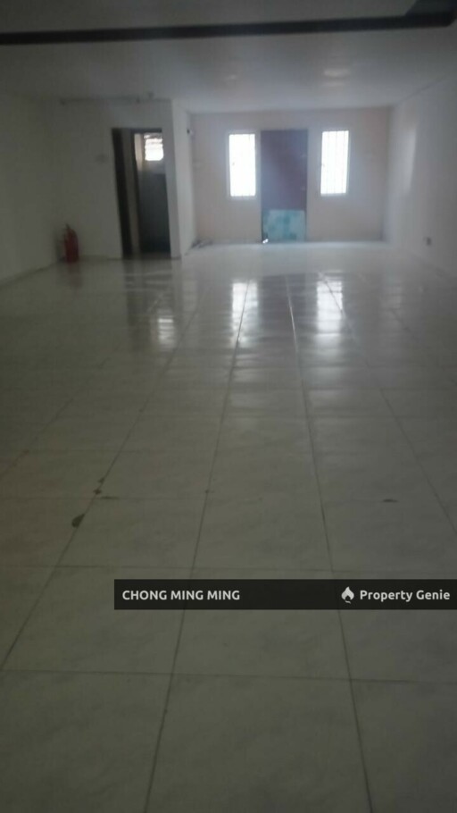 3 Storey Shoplot @ Kemayan Square Seremban for Sale