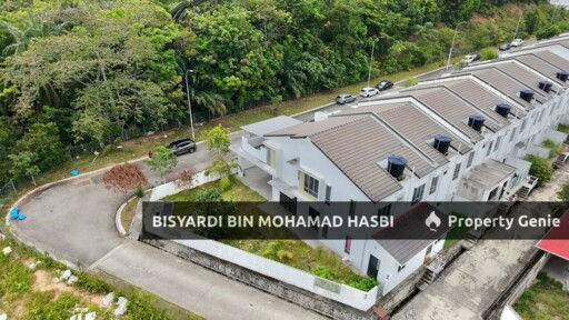 Facing Open Corner Lot Renovated Double Storey Tiara Sendayan Presint 2 Labu, Negeri Sembilan.